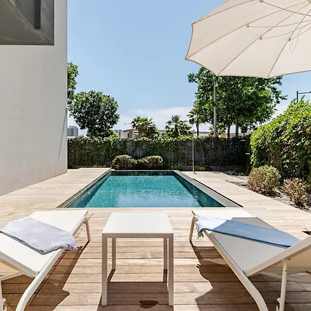 Luxury With Private And Pool - *