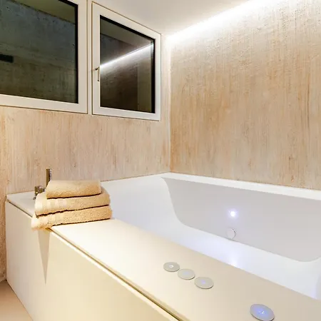 Luxury With Private And Pool - Villa